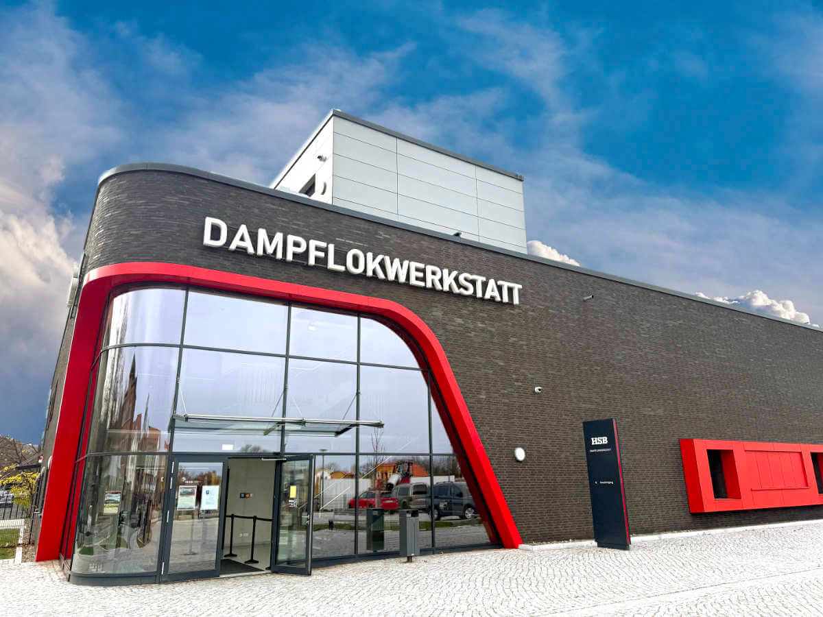 HSB Dampflokwerkstatt Außenansicht